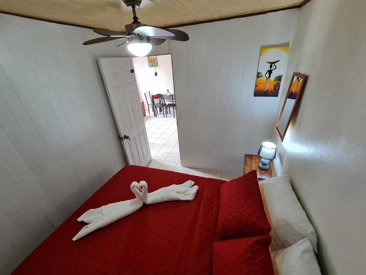 Cabinas Guayabon #3, Ac, La Fortuna Volcan Arenal Exterior foto