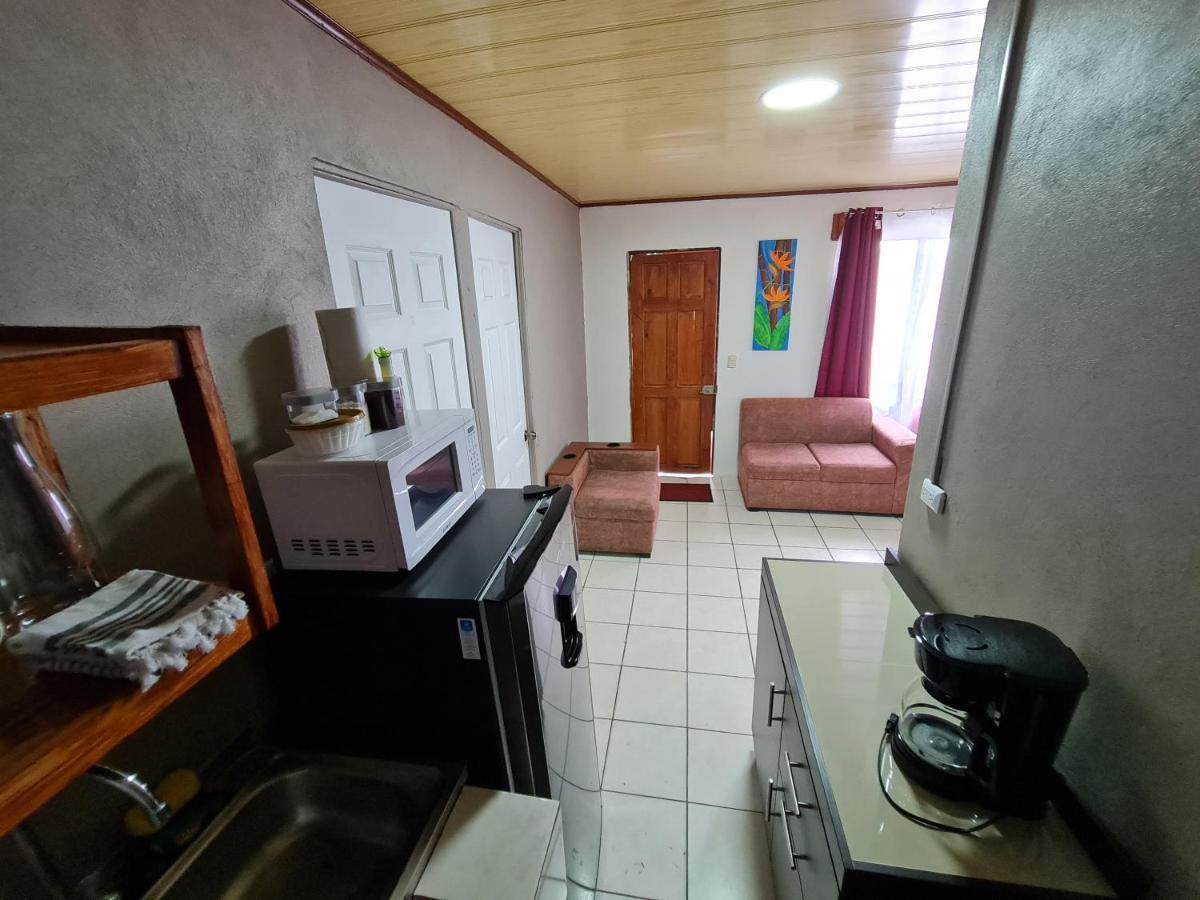 Cabinas Guayabon #3, Ac, La Fortuna Volcan Arenal Exterior foto