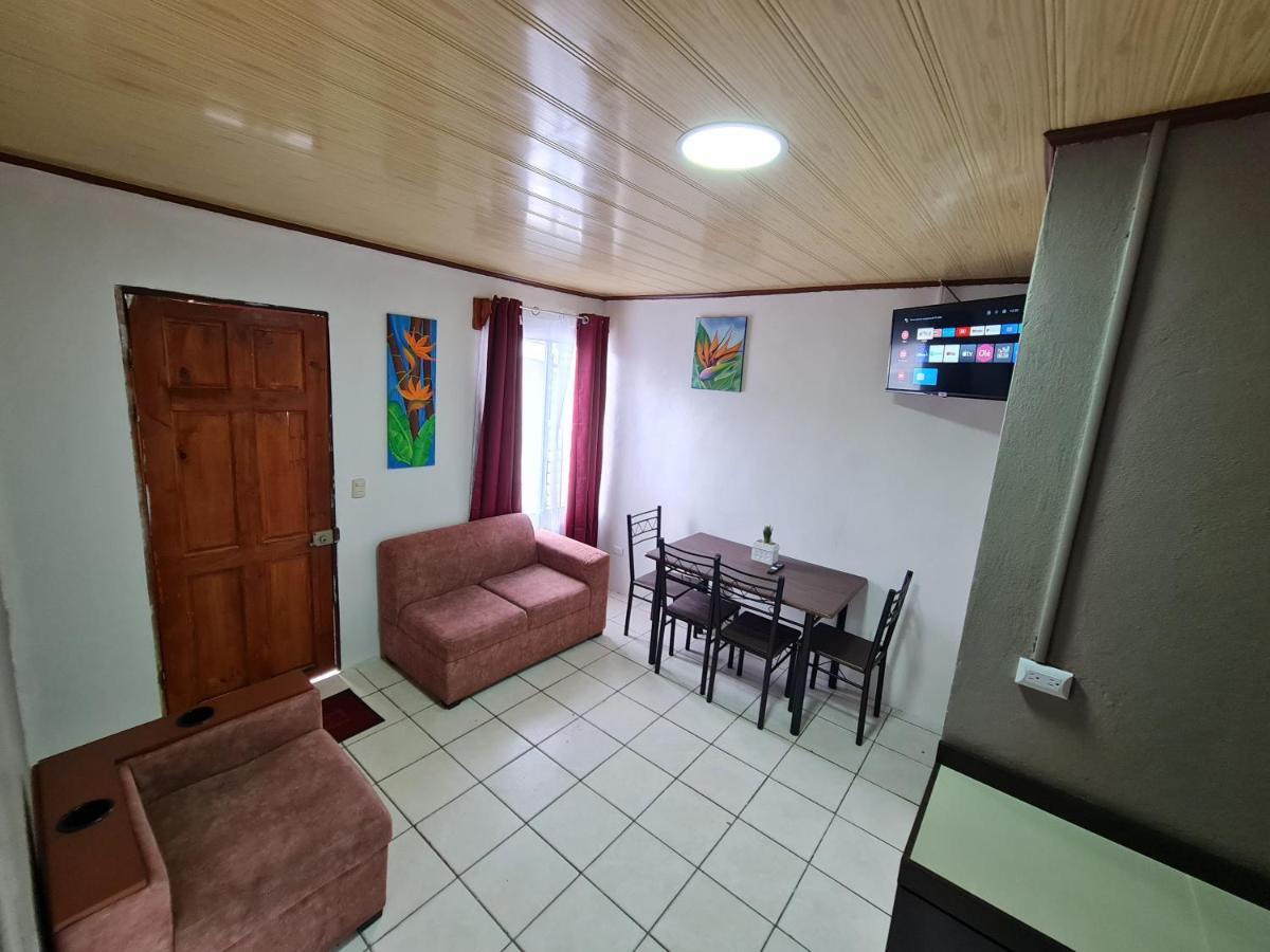 Cabinas Guayabon #3, Ac, La Fortuna Volcan Arenal Exterior foto